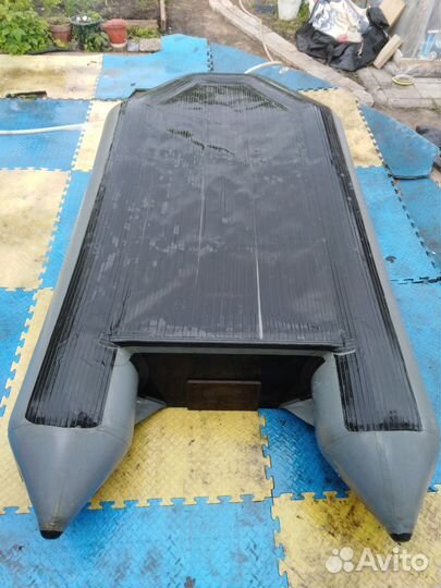 Лодка хантер 290 с мотором 5лс 4такта