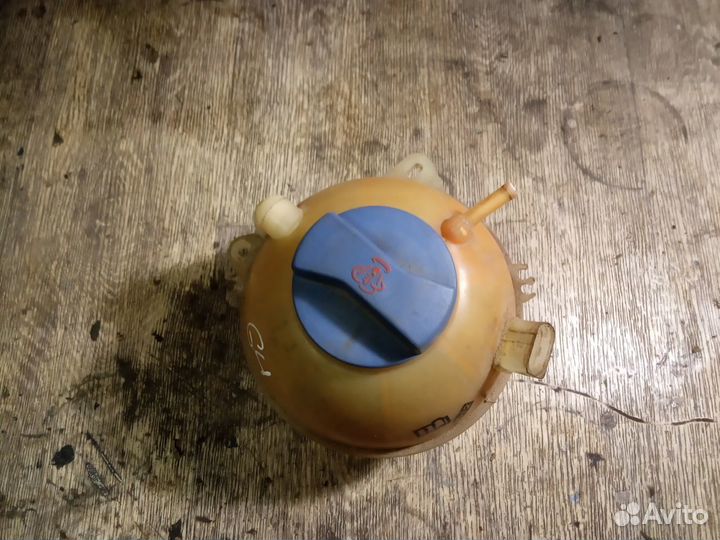 Расширительный бочёк 1.6 - 1.9 Golf 4 Skoda Tur