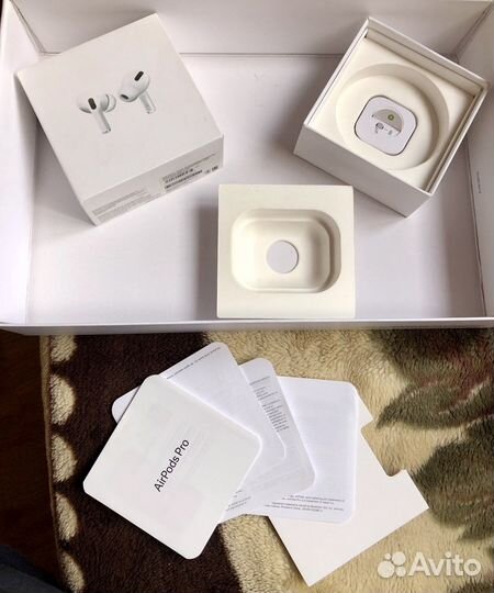 Коробка от airpods pro