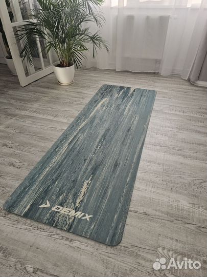 Коврик для йоги и тренировок Demix