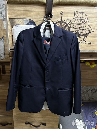 Костюм-тройка школьный для мальчика 152-158