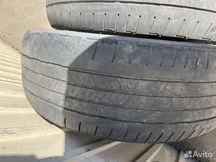 Bridgestone Dueler H/T 843 215/65 R17