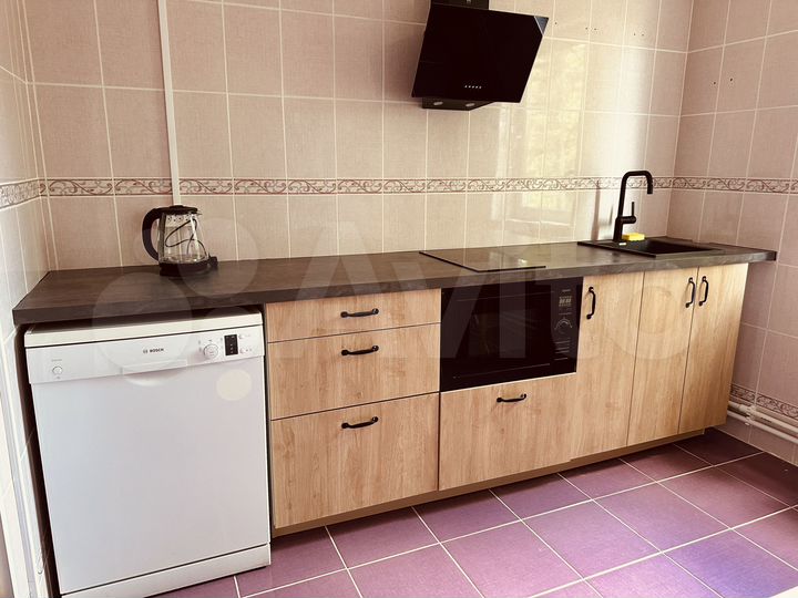 Дом 100 м² на участке 63 сот.