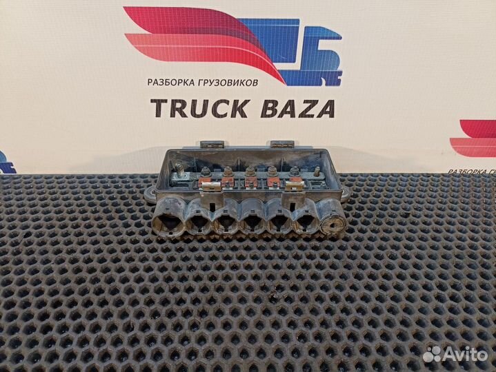 Блок силовых предохранителей Iveco Stralis