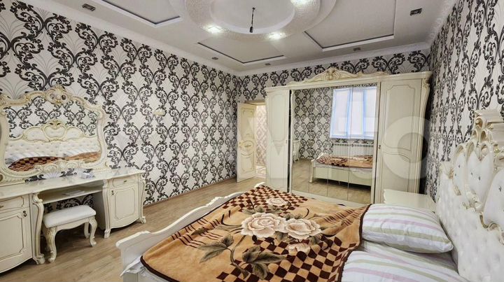 2-к. квартира, 63 м², 1/6 эт.