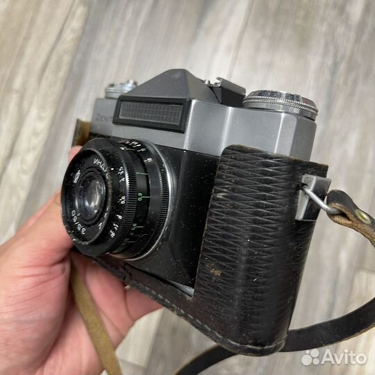 Плёночный фотоаппарат Зенит Е индустар 50