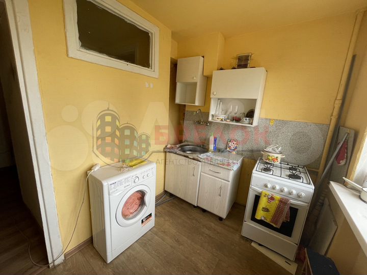 2-к. квартира, 49 м², 6/9 эт.