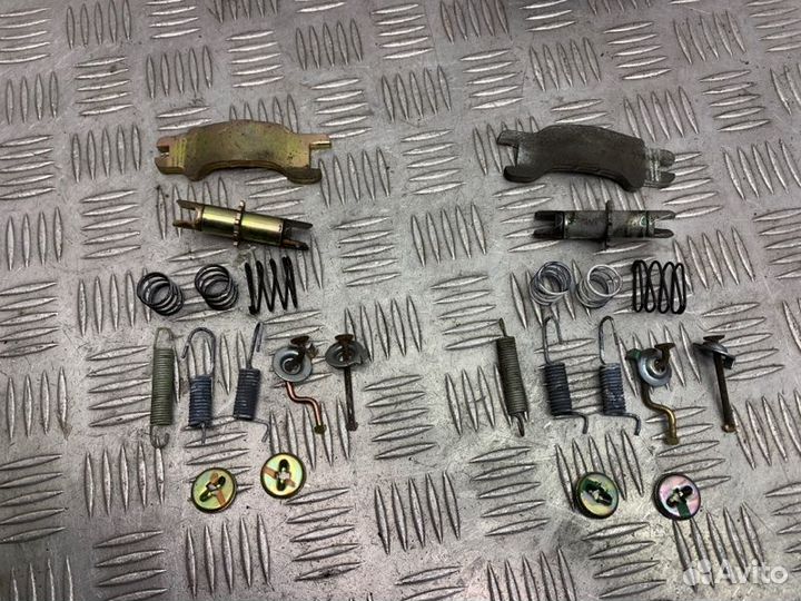 Ремкомплект стояночного тормоза Toyota Camry V50