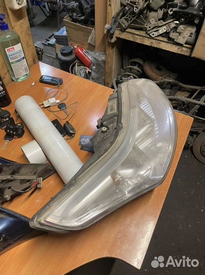 Citroen c4 Фара передняя правая