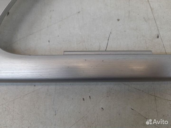 Накладка обшивки двери передняя левая Toyota Land