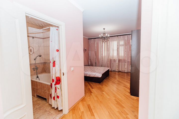 2-к. квартира, 65 м², 4/14 эт.