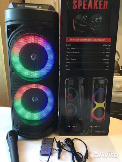 Музыкальная колонка с блютузом и караоке