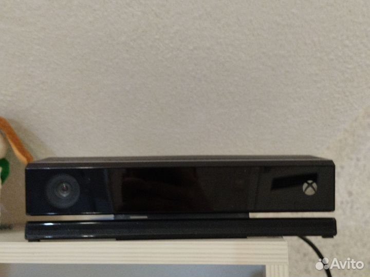 Xbox One s, геймпад, kinect, игры