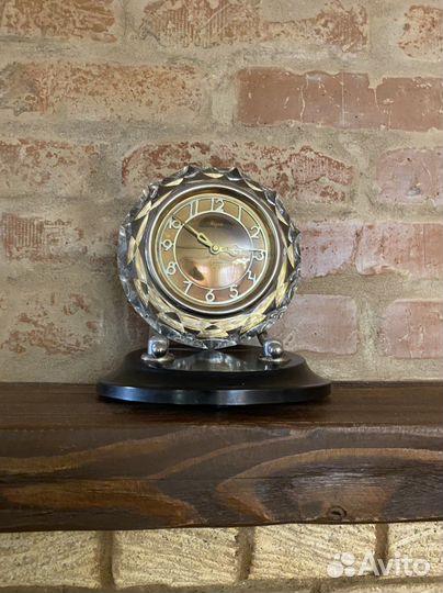 Настольные часы