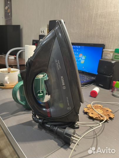 Утюг Bosch sensixx B4