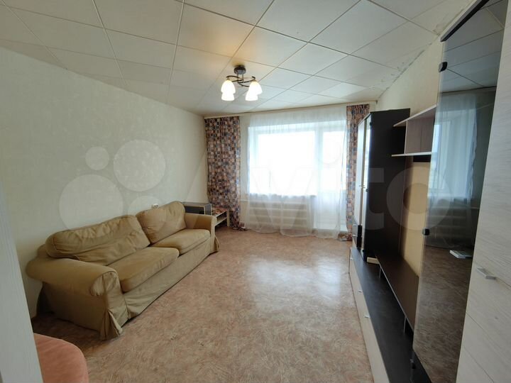 2-к. квартира, 50 м², 4/10 эт.