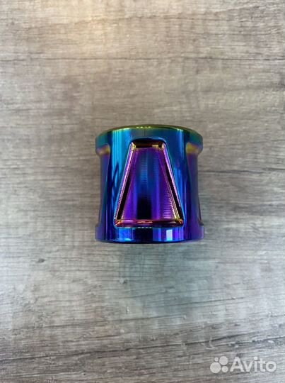 Зажим для трюкового самоката HIC