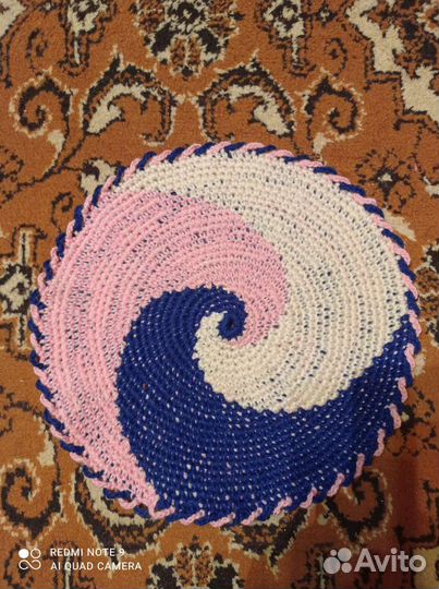 Вязаные салфетки ручной работы
