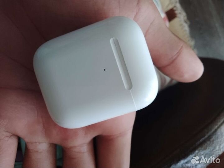 Беспроводные наушники apple airpods