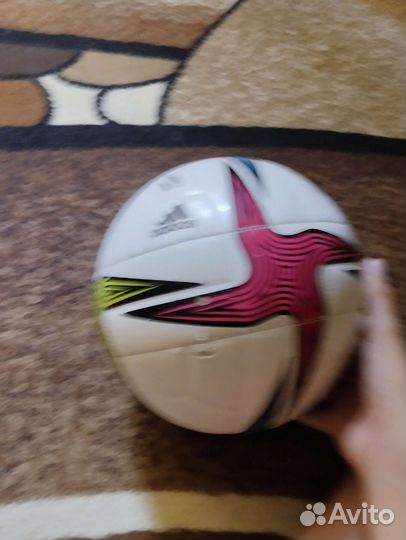 Футбольный мяч adidas conext 21
