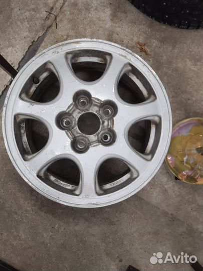Литые диски R15 на тойота марк2 оригинал