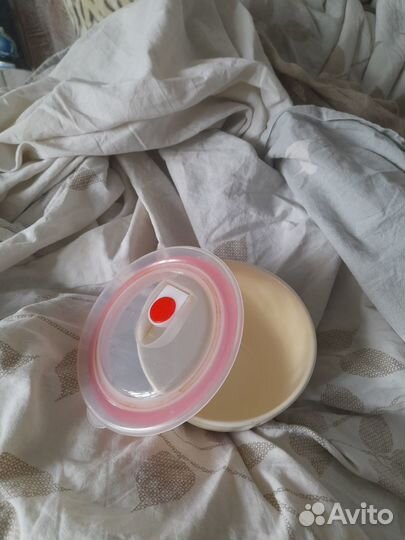 Керамический салатник с крышкой