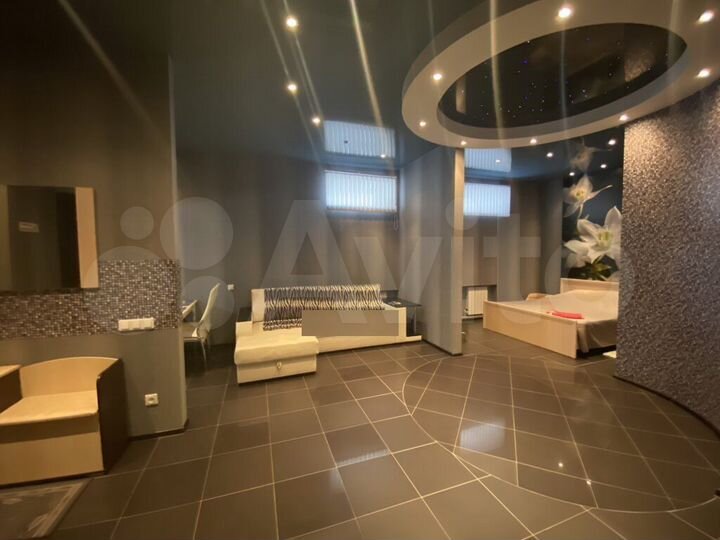 Квартира-студия, 61 м², 1/6 эт.