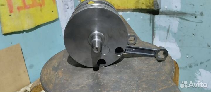 Коленвал двигателя мотоцикла Ява 638