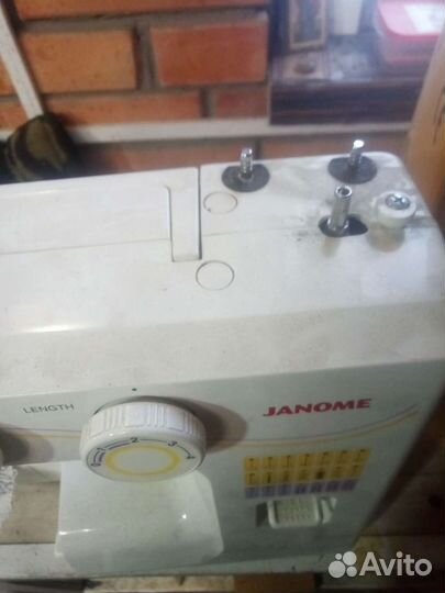 Швейная машинка janome бу