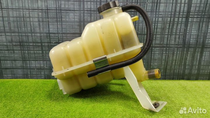 Бачок расширительный Cadillac Escalade LQ9 2004