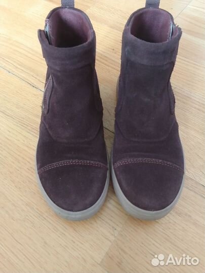 Ботинки для девочки ecco 33 р