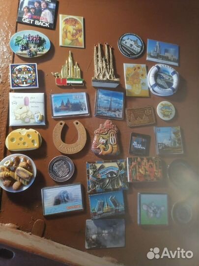 Магниты на холодильник из разных стран