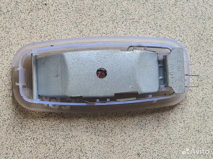 Плафон освещения стоп-сигнал mercedes-benz W210