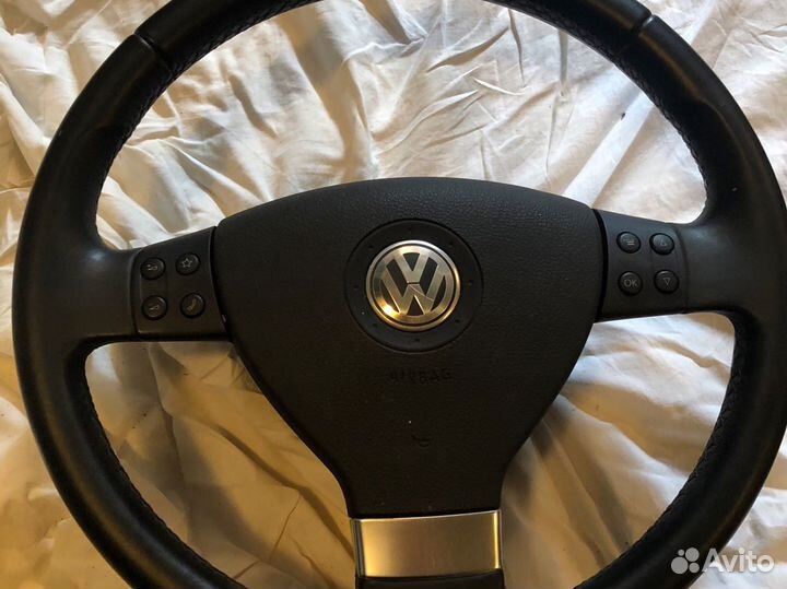 Мультируль Volkswagen Tiguan 1