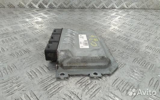 Блок управления двигателем dacia sandero 2 (JDN28P