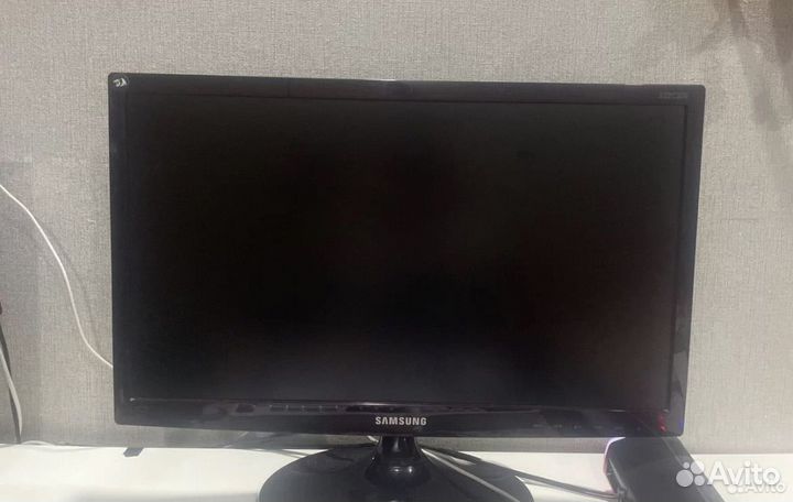 Монитор samsung