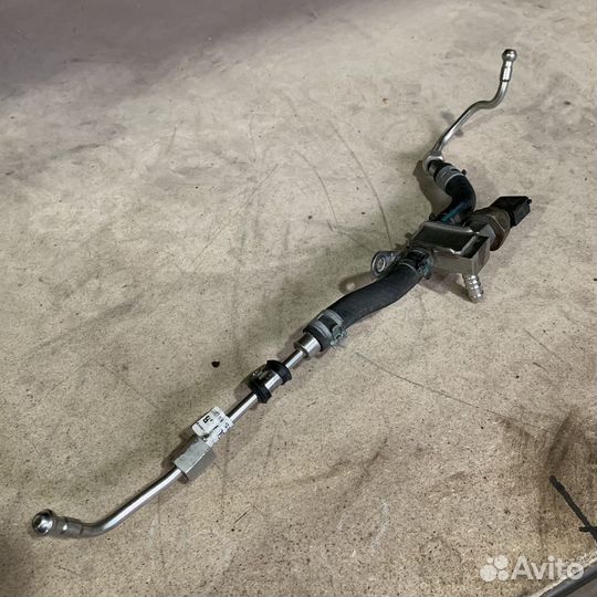 Трубка топливная Audi A8 D4 (4H)