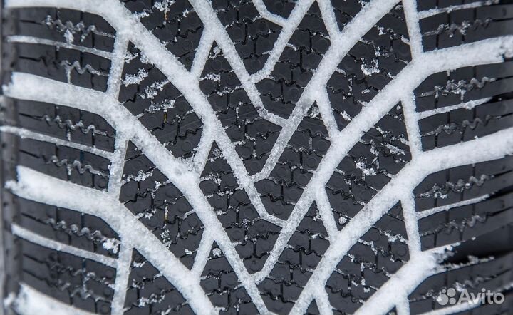 Continental ContiVikingContact 7 205/55 R17 95T