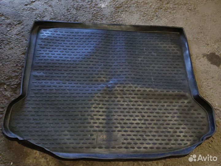 Коврик багажника cadillac srx 2011г