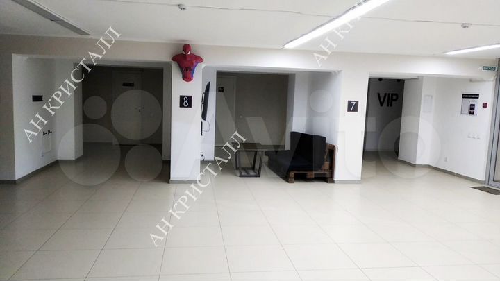 Торговая площадь 326.9м². Первая линия. На трафике