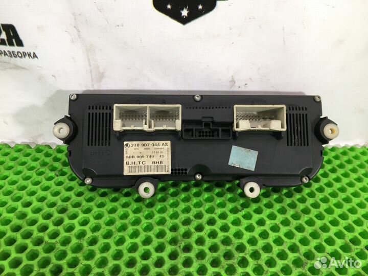 Блок управления климатом Skoda Octavia II