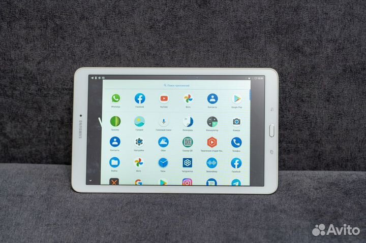 Планшет samsung galaxy tab е Android 7