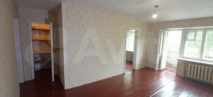 3-к. квартира, 55 м², 3/5 эт.