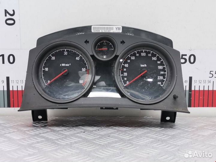 Панель приборов (щиток) Opel Astra H 2007