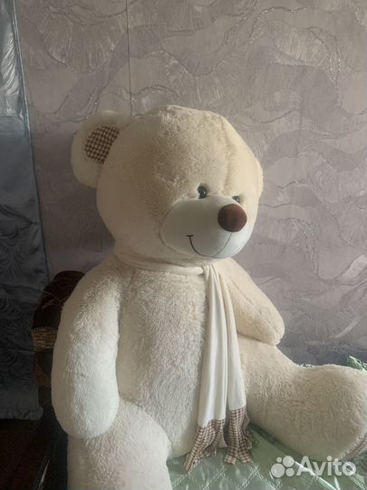 Большие плюшевые медведи