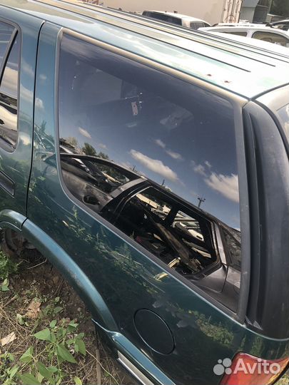 Стекла на 4.3 GMC Jimmy /Chevrolet Blazer 95-05г