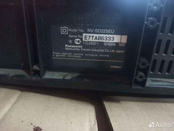Видеомагнитофон panasonic