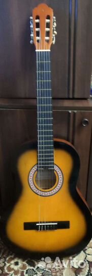 Классическая гитара шестиструнная