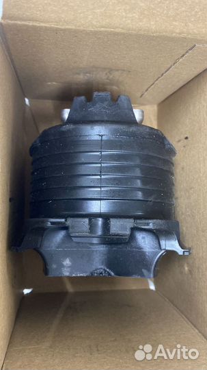 Сайлентблок подрамника MB W212 Lemforder 3464601