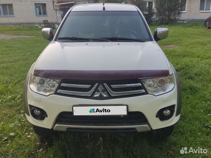 Mitsubishi L200 2.5 AT, 2013, 230 000 км